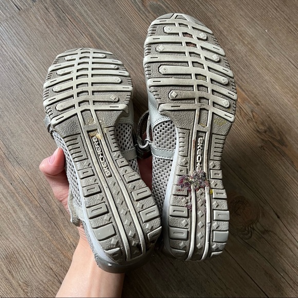 Sketchers Sneakers Shoes Silver Straps Velcro Size 7 - Picture 8 of 10